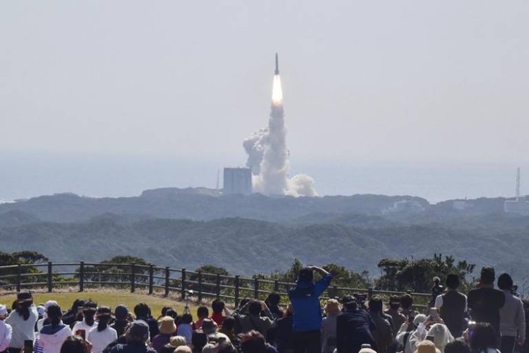 Ordenan autodestrucción de cohete espacial japonés H3 tras lanzamiento fallido