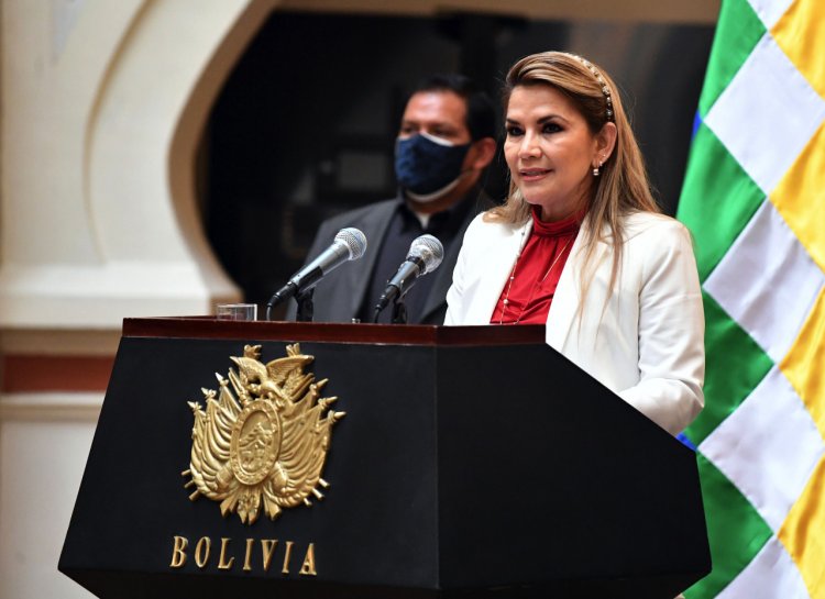 Áñez felicita triunfo del binomio del MAS y les pide gobernar pensando en Bolivia