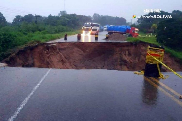 ABC cierra tramos carreteros en La Paz y Santa Cruz a causa de las lluvias