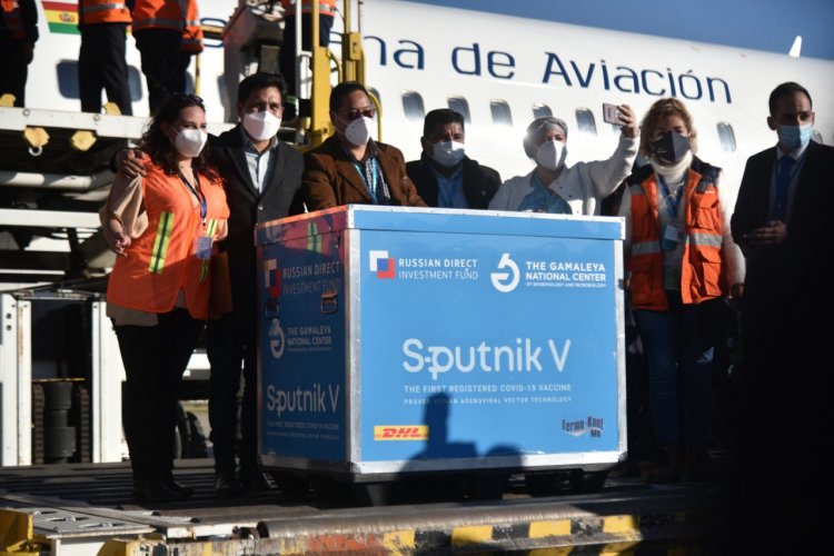 El presidente Luis Arce será el primero en recibir la vacuna Sputnik V contra el COVID-19