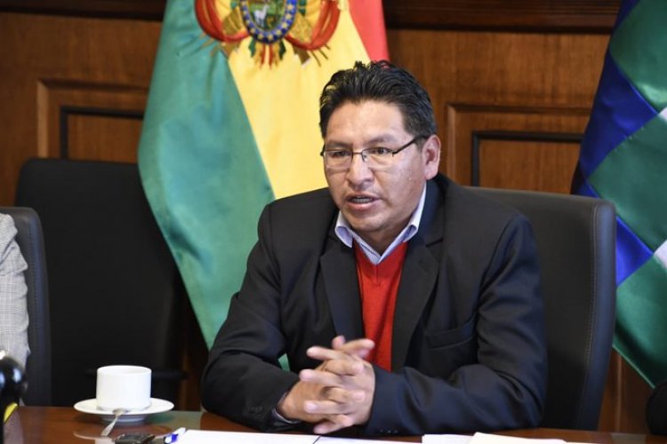 Bolivia y Chile analizan situación migratoria en la zona de frontera
