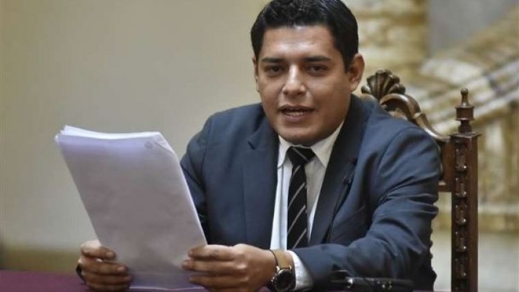 Exministro Álvaro Coimbra fue aprehendido y será trasladado a La Paz