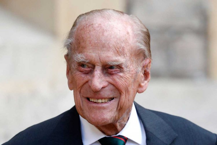 El príncipe Felipe, esposo de la reina Isabel II, muere a los 99 años