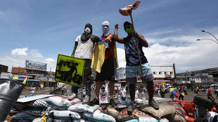 Marchas contra Gobierno colombiano dejan al menos 24 muertos en una semana, dice Defensoría