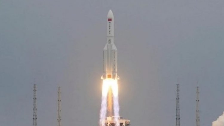 Restos de un cohete pesado lanzado por China caen en el Océano Índico