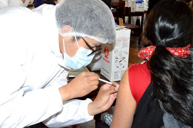 Tarija se queda sin terceras dosis de vacunas contra el Covid-19