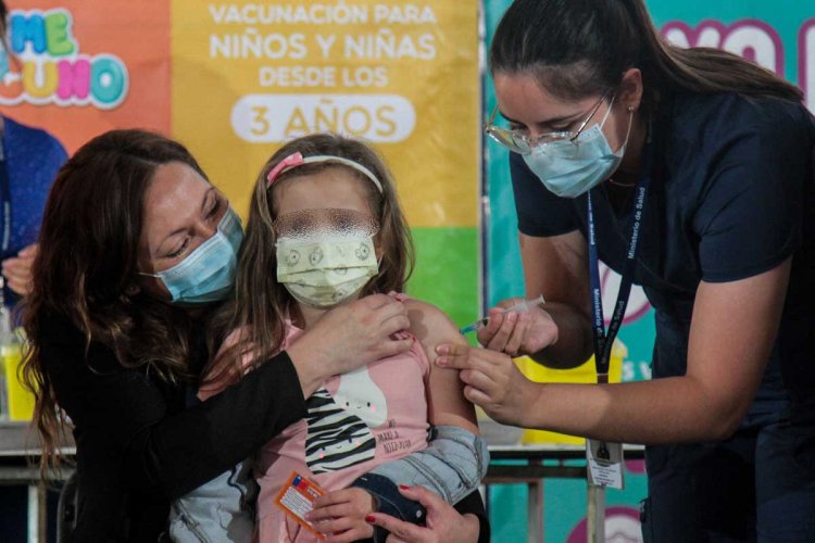 En Bolivia se amplía la vacunación contra el COVID-19 a menores de 5 a 11 años