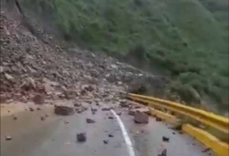 Se cierra la ruta al Chaco Tarijeño por derrumbes de magnitud