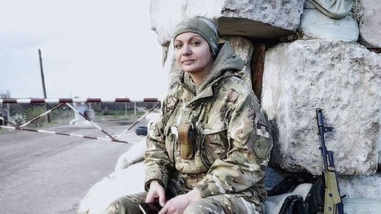 Escritora ucraniana muere en el frente de batalla, defendiendo Kiev