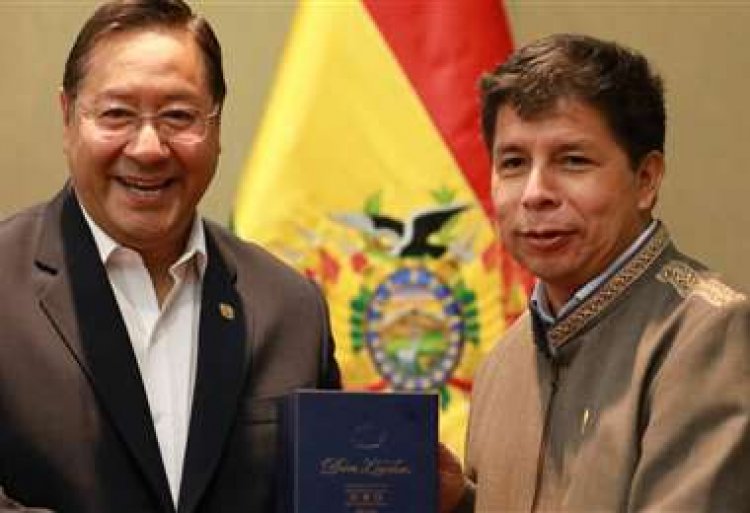 Presidente peruano estuvo a punto de perder el cargo por 20 hechos, entre ellos, ofrecer mar a Bolivia