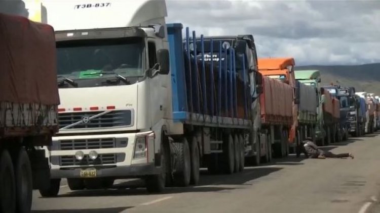 Siete bloqueos afectan el tránsito en rutas de La Paz, Santa Cruz y Beni