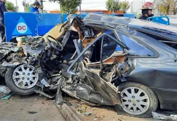 Cuatro bolivianos mueren al chocar su vehículo contra un árbol en Argentina