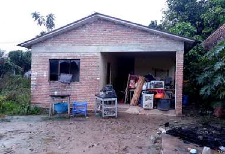 Familiares de los acusados de violación de Yapacaní abandonan su vivienda ante la insistencia de los vecinos