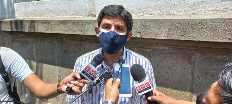 Presidente cívico en Tarija anuncia movilizaciones a nivel nacional y denuncia “persecución política” tras la detención de Camacho.
