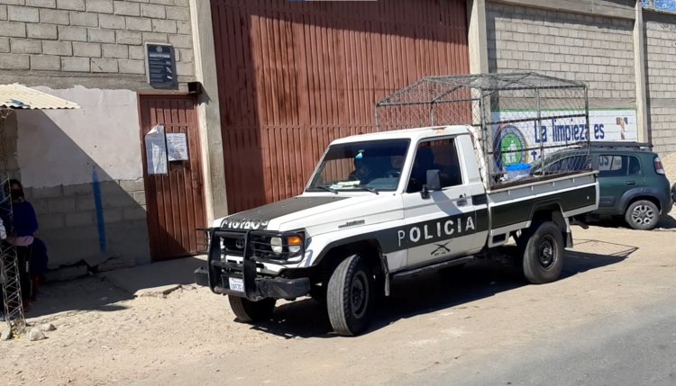 Decapitan y queman a un reo en la cárcel de Tarija; el interno alertó a sus familiares antes de morir