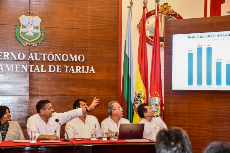 Gobernador de Tarija realizó Audiencia  Pública de Rendición de Cuentas Inicial