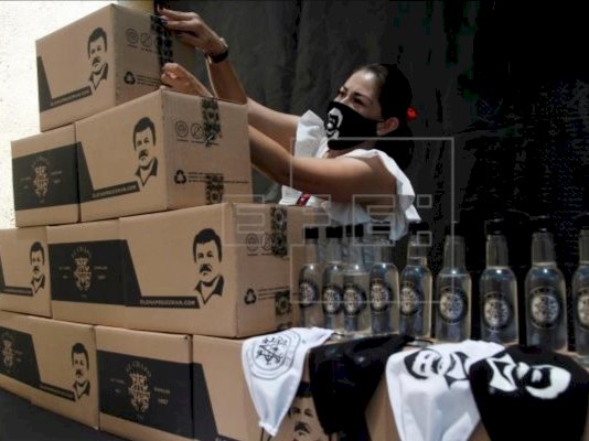 Entregan en México alimentos con la imagen de El Chapo Guzmán