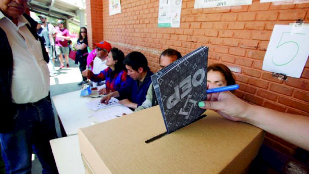 TSE analiza postergar nuevamente las elecciones en el país