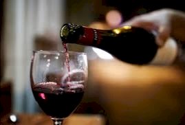 Un antioxidante presente en el vino podría mitigar la gravedad del covid-19
